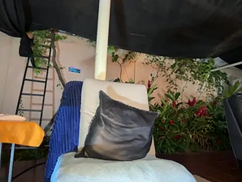 Neil_and_isaac stripchat live cam model