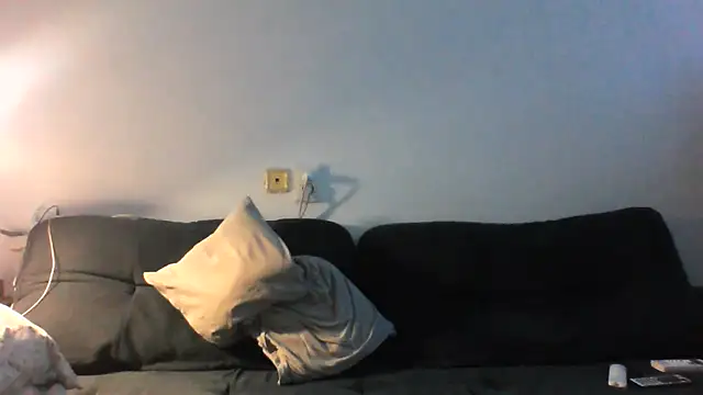 KaelNox stripchat live cam model