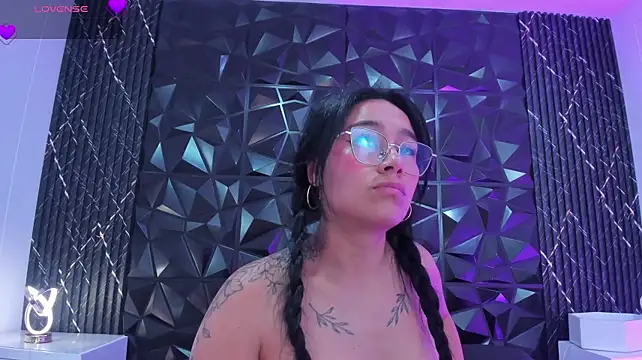 AnaiaClarck stripchat live cam model