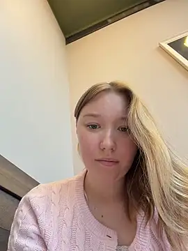 -NaughtyAngel- stripchat live cam model
