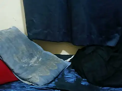 naughty-slender stripchat live cam model