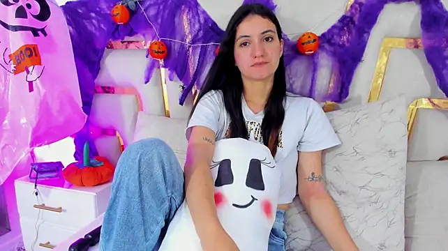 Emy-Ferrer stripchat live cam model