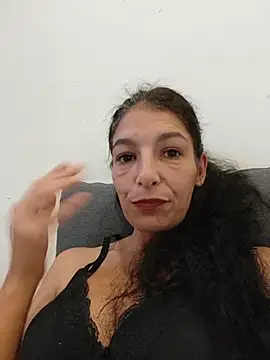 Sposini69 stripchat live cam model