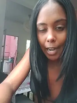 soutaylla stripchat live cam model