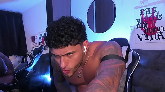 Alessandro_Vanni stripchat live cam model