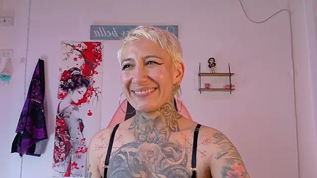Everlyn_Sex stripchat live cam model