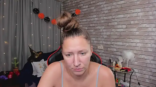 SarahCoksss stripchat live cam model