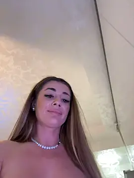 IsabellaEtthan stripchat live cam model