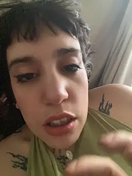 gattasromanxxe stripchat live cam model