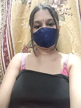BunnyBliss07 stripchat live cam model