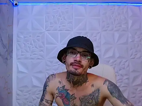 Boy_tatto77 stripchat live cam model