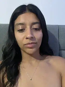 BrittanyDiaz stripchat live cam model