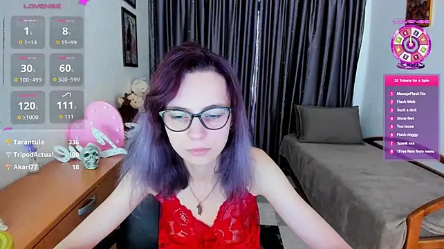 MiniLysii stripchat live cam model