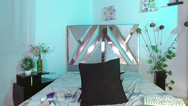 KattaleyaRousse stripchat live cam model