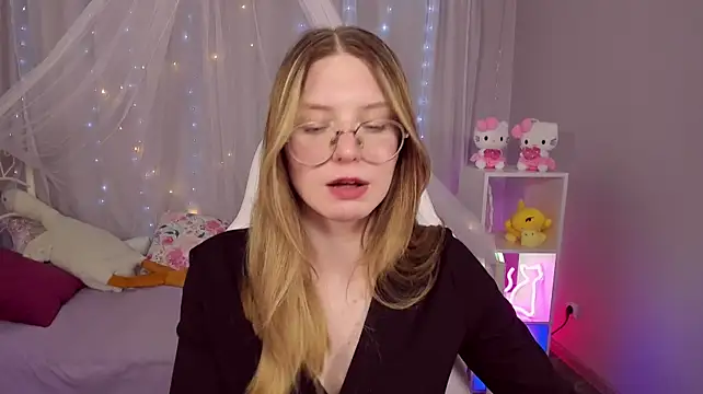 MaryRichardson stripchat live cam model