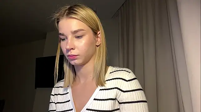 PickmeGirl stripchat live cam model