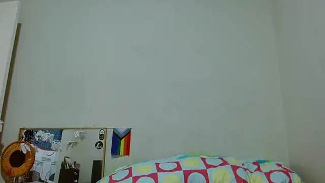 AlinaWoolf_ stripchat live cam model