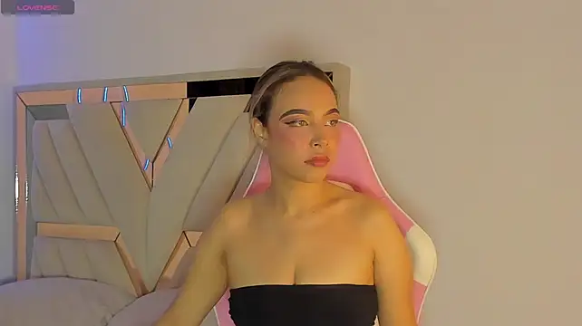 888adara stripchat live cam model