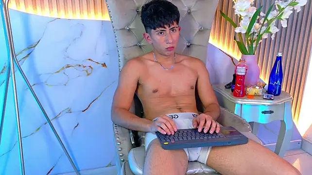 AndyJustgame_ stripchat live cam model