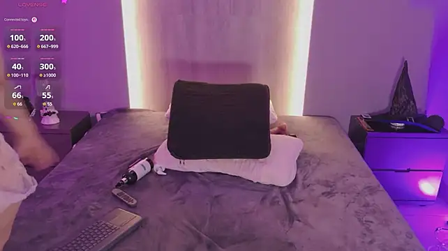 emmajohnss stripchat live cam model