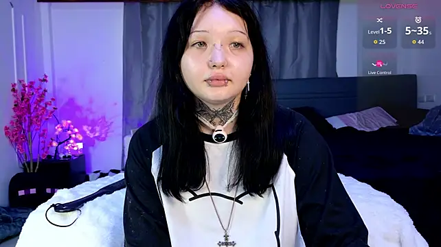 Lein_Bone stripchat live cam model