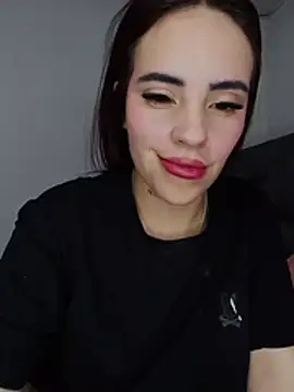 scaarletth15 stripchat live cam model