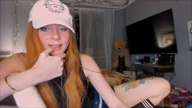 KlementinaBbG stripchat live cam model